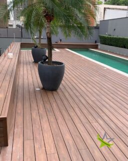 Elegância, conforto e longevidade em cada detalhe. 

A Star Deck substituiu o antigo deck de madeira por um deck ecológico de alto padrão, combinando design sofisticado, tecnologia sustentável e acabamento impecável. 

Com nossa equipe técnica especializada, você recebe atendimento personalizado, instalação de excelência e um resultado que valoriza todo o ambiente.

💬 Fale com um consultor Star Deck e descubra como elevar o nível dos seus espaços externos.

#StarDeck #DesignPremium #MadeiraEcológica #ArquiteturaDeLuxo #Sustentabilidade #DeckAltoPadrão #ExterioresDeLuxo #Paisagismo #AmbientesExclusivos #ElegânciaDuradoura