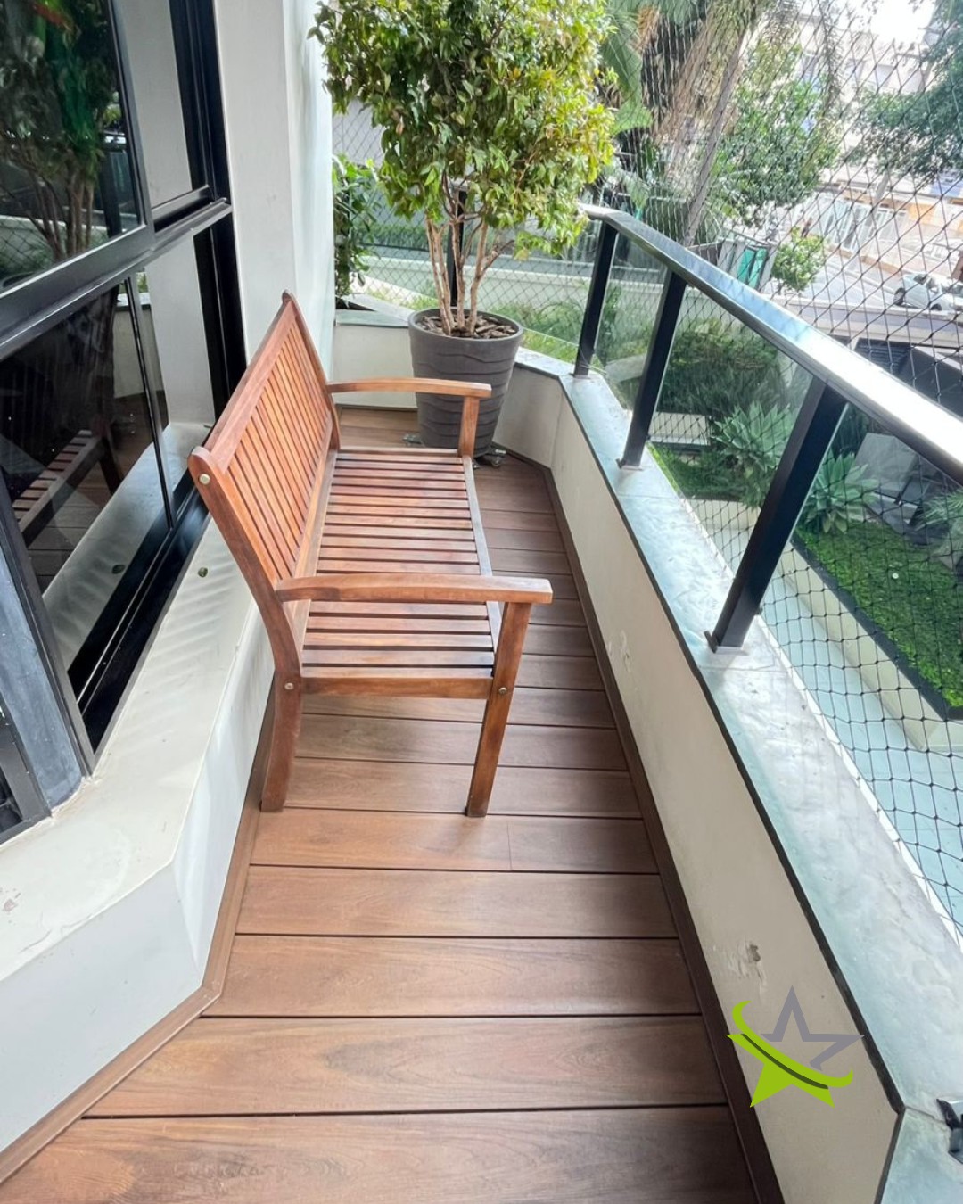 Deck de madeira ecológica: a escolha ideal para sacadas e áreas gourmet! 

Perfeito para transformar ambientes externos, o deck ecológico une beleza, durabilidade e baixa manutenção — tudo com acabamento de alto padrão.

Valorize sua sacada ou área gourmet com um espaço elegante, aconchegante e resistente ao sol e à chuva, trazendo mais conforto e estilo ao seu lar. ✔️

👉 Quer saber mais ou solicitar um orçamento personalizado?
Acesse www.stardeck.com.br e fale com nossos consultores!

 #StarDeck #ElegânciaDuradoura #MóveisDeExterior #DeckAltoPadrão #AmbientesExclusivos #Personalização