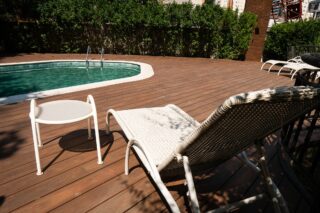 Conforto para sua família e praticidade para o dia a dia.

Os decks da Star Deck não soltam farpas, não exigem lixamento ou envernizamento periódico e oferecem muito mais conforto e segurança para aproveitar sua área da piscina com tranquilidade. 

Além do visual sofisticado, você investe em durabilidade, baixa manutenção e momentos especiais ao lado de quem realmente importa.

📲 Acesse nosso site e descubra a melhor solução para seu lar:
www.stardeck.com.br