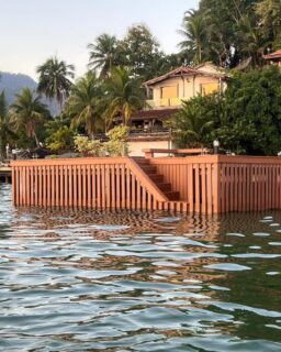 Sua área externa merece um acabamento à altura dos seus melhores momentos.

Os Decks Maciços Star Deck foram desenvolvidos para oferecer resistência, elegância e praticidade, sem abrir mão da beleza natural.

Mais tempo aproveitando. Menos tempo com manutenção.

Star Deck. Qualidade que permanece.

#StarDeck #DeckMaciço #MadeiraEcológica #Arquitetura #Construção #Design #ÁreaExterna